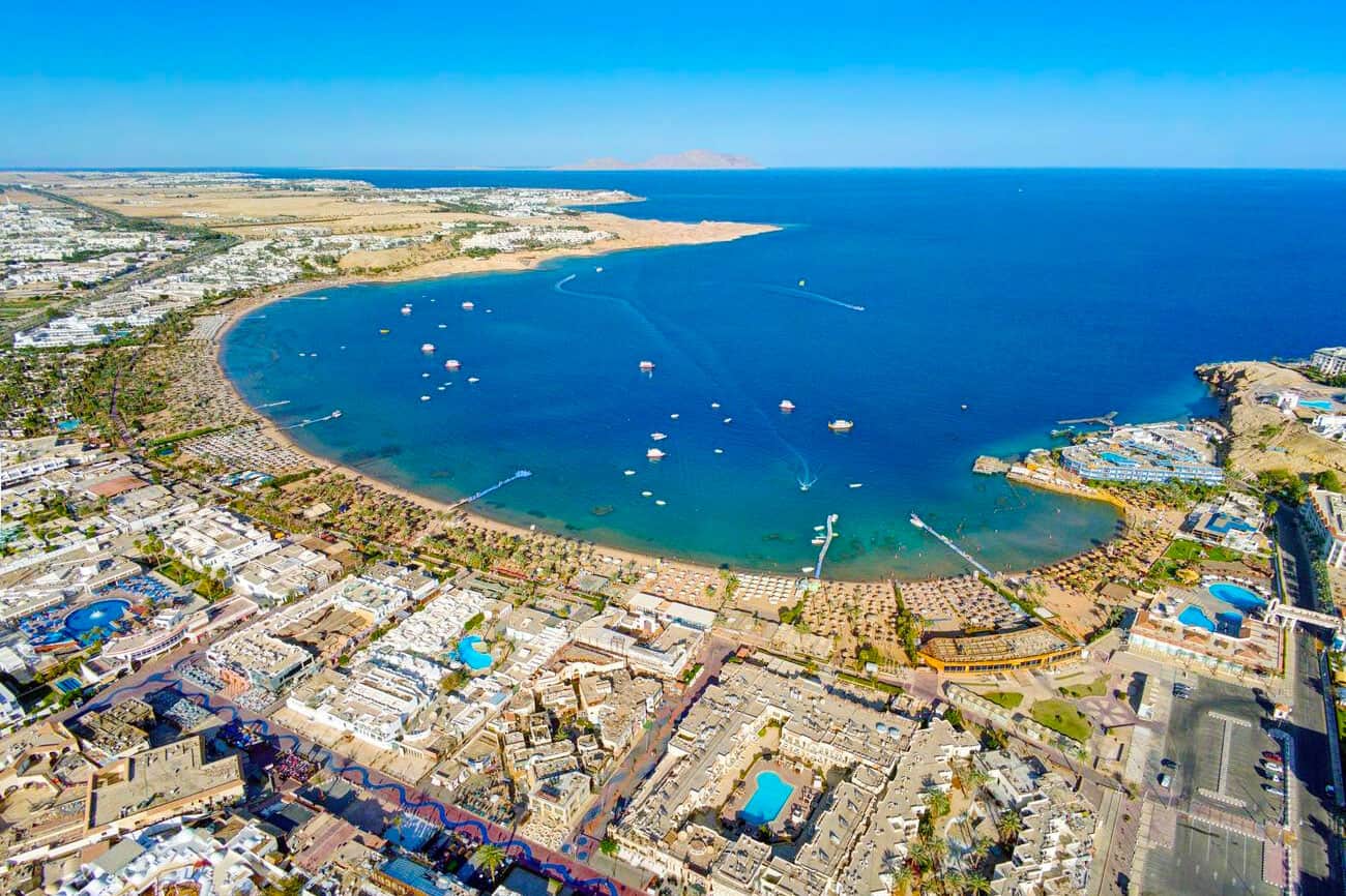 Naama Bay Vibe: Sharm El Sheikh's Entertainment Hub